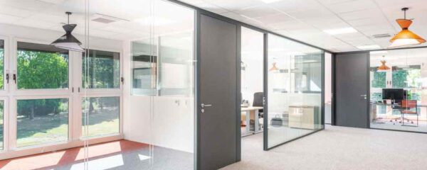 Cloisons amovibles pour bureaux